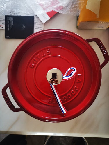 发现区别良心解读staub与le creuset珐琅铸铁锅？应该怎么样选择！