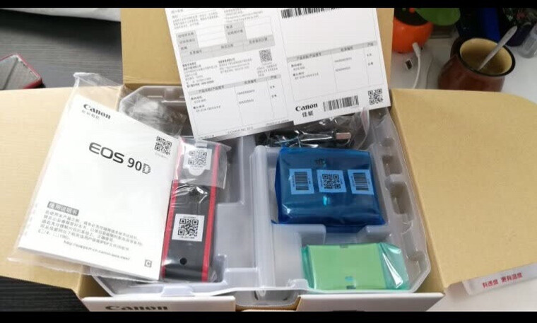 人气博主评价佳能lp-e17和LC-E17通用吗？这样选不盲目