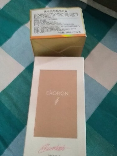 【避雷指南】EAORON精华液 评测数据曝光，质量堪忧吗？该怎么样选择好的面部精华？