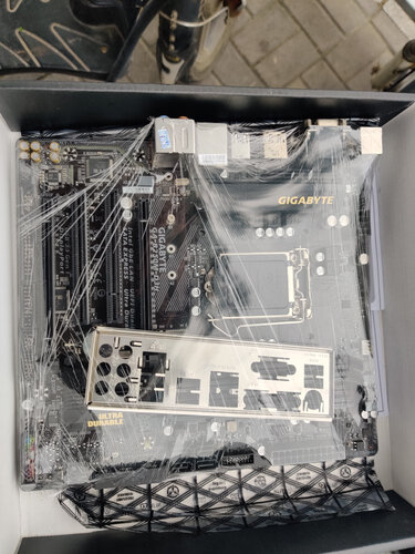 开箱解读七彩虹rtx3070战斧怎么样评测不看后悔