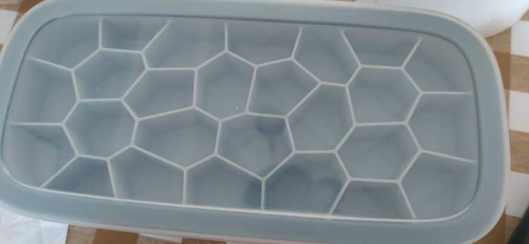 【专家帮助】厨房DIY/小工具购入一个月后悔了？真实测评 京东京造冰制盒 质量怎么样，必看！