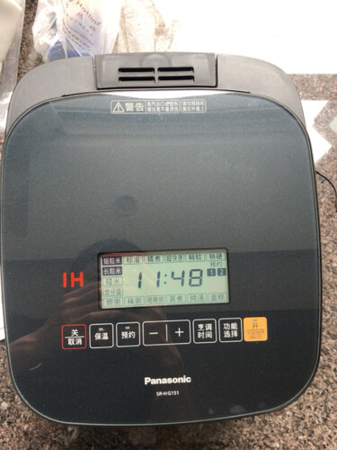 不偏袒对比松下电饭煲pv152与ae101区别哪款更好，这样选不盲目？