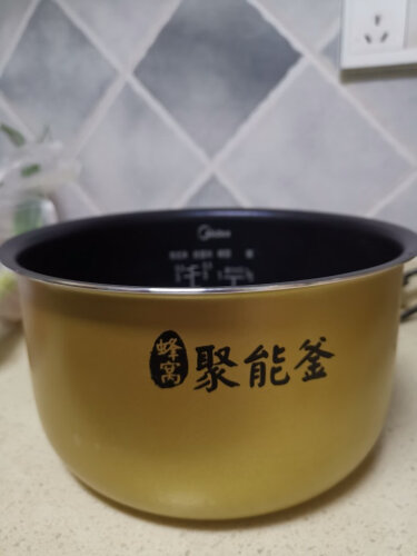 【入手指南】评测 美的电饭煲内胆4L 的质量怎么样，厨房小电配件用完一个月后悔吗？