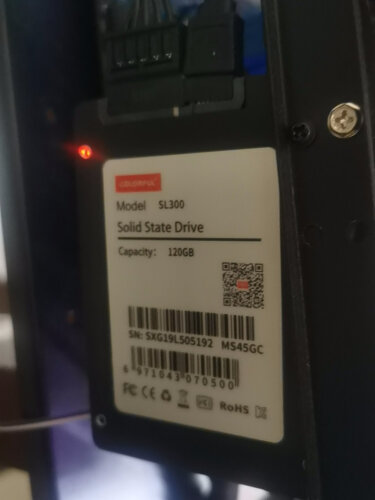 【避雷指南】七彩虹SL500 256GB 评测数据曝光，质量堪忧吗？该怎么样选择好的SSD固态硬盘？
