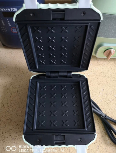 人气博主评价美的jk30e201和美的30f的电饼铛哪个好？应该怎么样选择