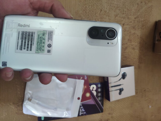 使用一个月后分享redmi k40是小米还是红米？质量怎么样值不值得买