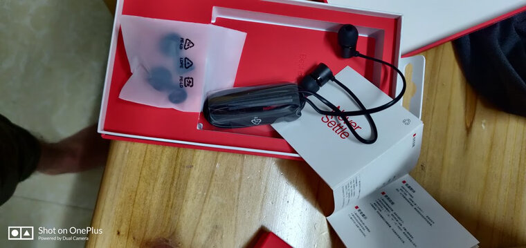 【差评太多】一加6t国际版和国内版的区别？质量到底怎么样好不好