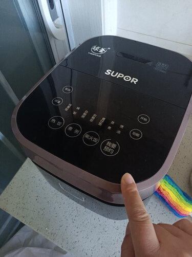 口碑解读苏泊尔sf30hc749和美的FB40P501电饭煲那个好？对比哪款性价比更高