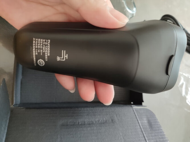 真实情况透露飞科剃须刀fs871和873有什么区别？评测比较哪款好