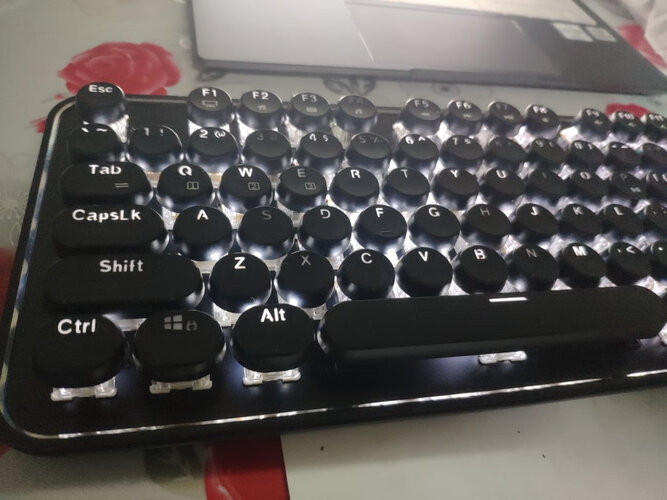 键盘口碑详解RKRK圆点评测结果怎么样？不值得买吗？