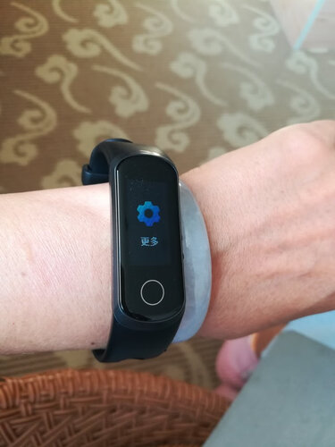 【精华帖】荣耀手环5和荣耀手环5i哪个性价比高?评测结果不看后悔