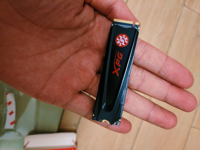 【网友爆料】买SSD固态硬盘入手了 威刚SX8200Pro512GB 测评有人说坑？质量到底怎么样？