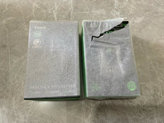 「入手体验」雷蛇炼狱蝰蛇v2和雷蛇标准版区别大么？评测性价比高吗