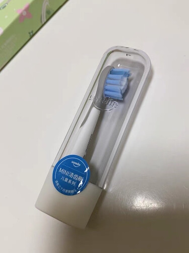 【参考对比】用完一个月评测 usmile洁齿 的质量怎么样？电动牙刷头使用感受大揭秘！