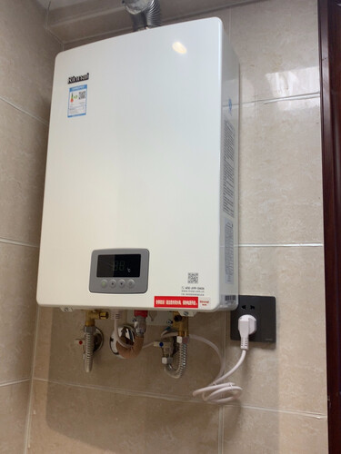 「评价性价比」林内热水器c02和d03有什么区别？这样选不盲目