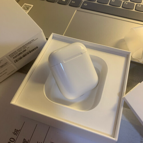 用后实情讲解苹果airpods和airpods2有什么区别？对比哪款性价比更高