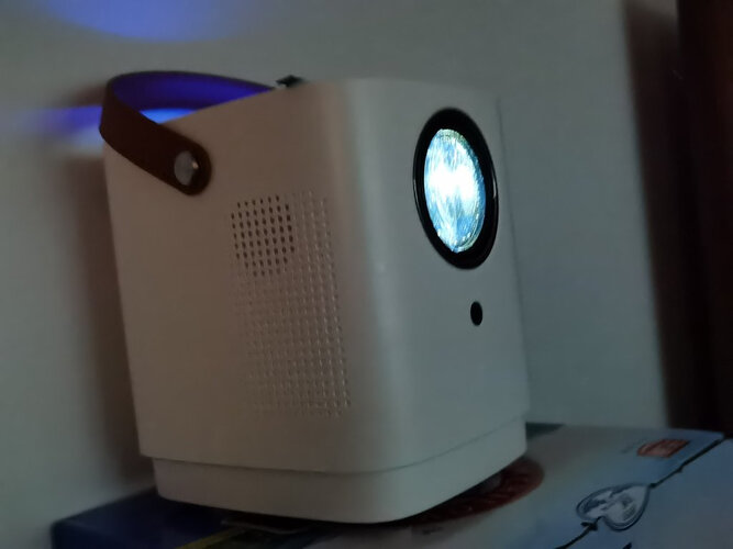 投影机使用一个月后分享RigalRD-850功能评测结果，看看买家怎么样评价的