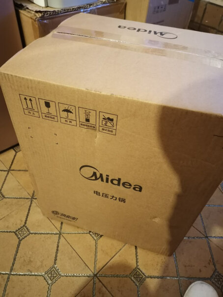 美的（Midea）电压力锅美的提鲜智能电压力锅高压锅功能真的不好吗,性价比高吗？