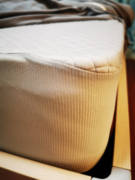 京东（JINGDONG）床单-床笠京东京造天丝防水床垫保护套评测哪一款功能更强大,分析哪款更适合你？