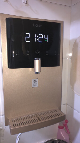 海尔管线机壁挂式冷热饮水机评测下来告诉你坑不坑,应该注意哪些方面细节！