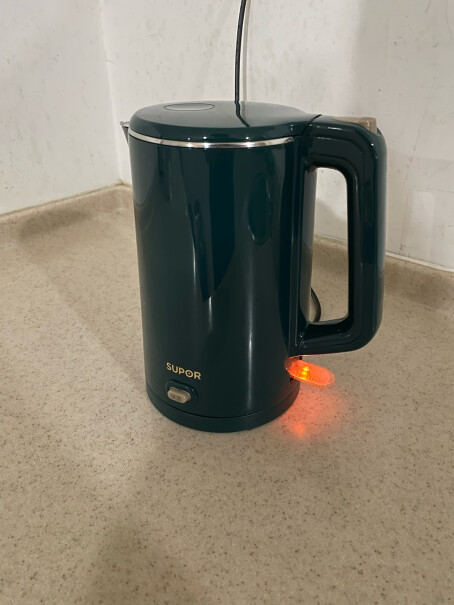 苏泊尔1.5L容量烧水壶数字显温这个水壶没水会自动断电吗？
