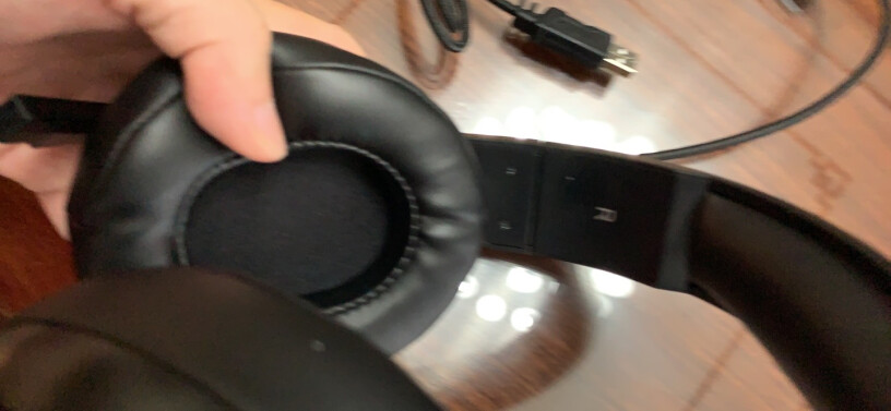 西伯利亚V20耳机耳麦玩吃鸡 7.1里面怎样设置听脚步声更清楚？