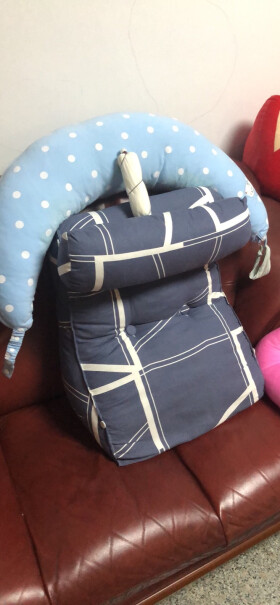 贝亲Pigeon哺乳枕多功能授乳枕这款好用还是良良的那款好用啊？