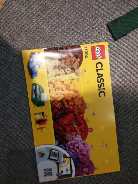 乐高LEGO积木经典创意系列三岁四个月男孩可以玩吗？