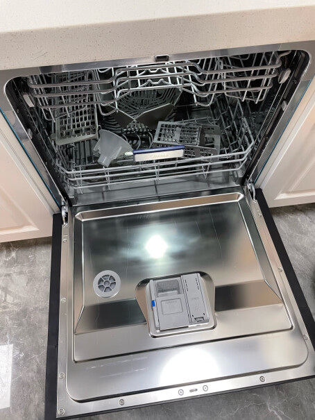 美的台式洗碗机高温除菌请问，洗碗盐能用吗？怎么加？