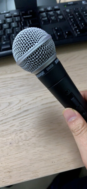 SHURE SM58S话筒那能不能连台式电脑用啊？