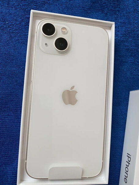 AppleiPhone白色好看还是粉丝好看？