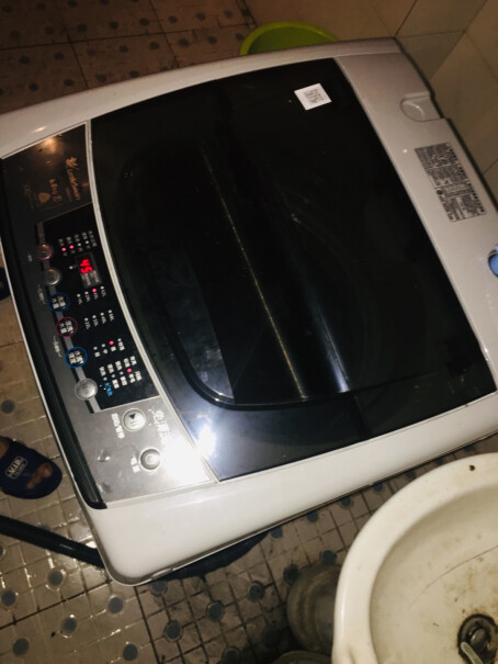 小天鹅9公斤洗衣机启动了不进水是什么原因？