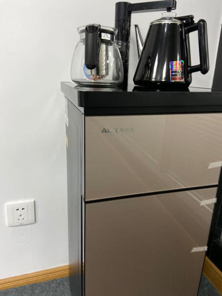 茶吧机奥克斯茶吧机家用多功能智能温热型立式饮水机评测值得买吗,这就是评测结果！