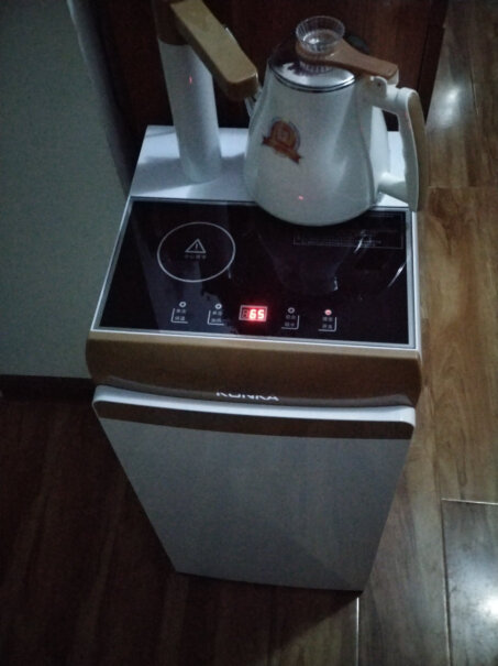 康佳饮水机家用多功能下置式茶吧机KY-C1060S金色龙门款怎么设置保温，温度？