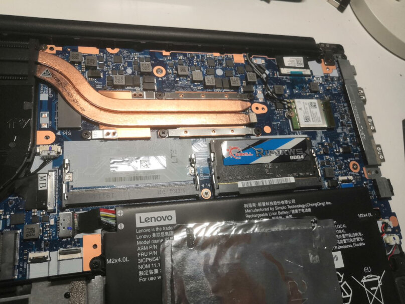 芝奇8GB DDR4 3200笔记本内存条这个和宇瞻的暗黑女神哪个好？