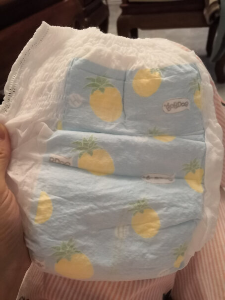 巴布豆新菠萝拉拉裤XXXL码32片18kg以上大码婴儿尿不湿打开有没有异味？