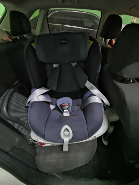 宝得适宝宝汽车儿童安全座椅isofix接口百变骑士IV这款宝宝坐得舒服吗？睡觉的话，宝宝的腰会不会坐得很直？
