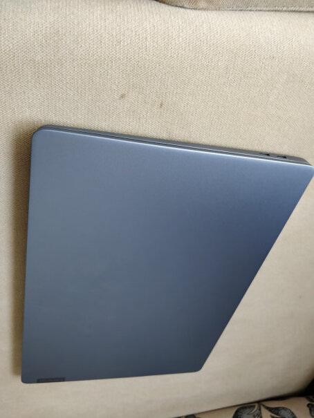 联想LenovoIdeaPad14s2020为什么我用鲁大师，内存不现实什么品牌？