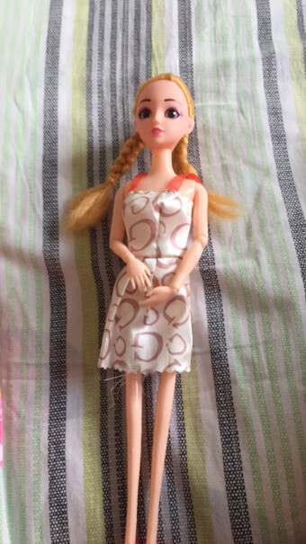 奥智嘉超大礼盒梦幻娃娃3D真眼公主洋娃娃换装娃娃套装10岁可以玩？