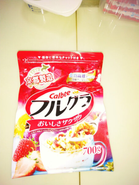 日本进口 Calbee(卡乐比) 富果乐 水果麦片700g放五勺加牛奶饱腹感能撑过五个小时吗？