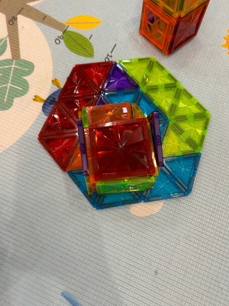 奥迪双钻彩窗磁力片60件儿童玩具反馈怎么样？来看下质量评测怎么样吧！