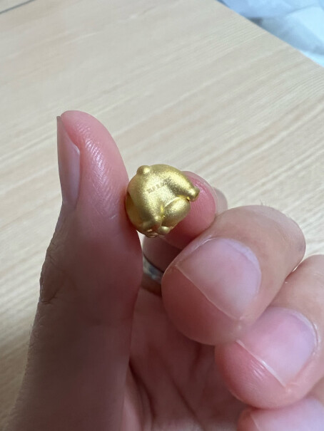 周六福珠宝3D硬金足金黄金转运珠女款要注意哪些质量细节？使用两个月反馈！