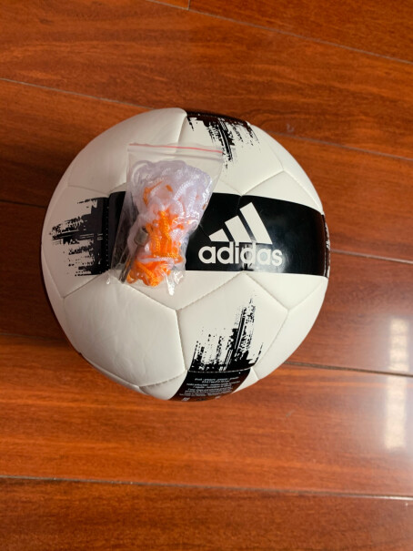 足球adidas阿迪达斯足球欧洲杯世界杯实战训练标准比赛5号足球测评结果震惊你！内幕透露。