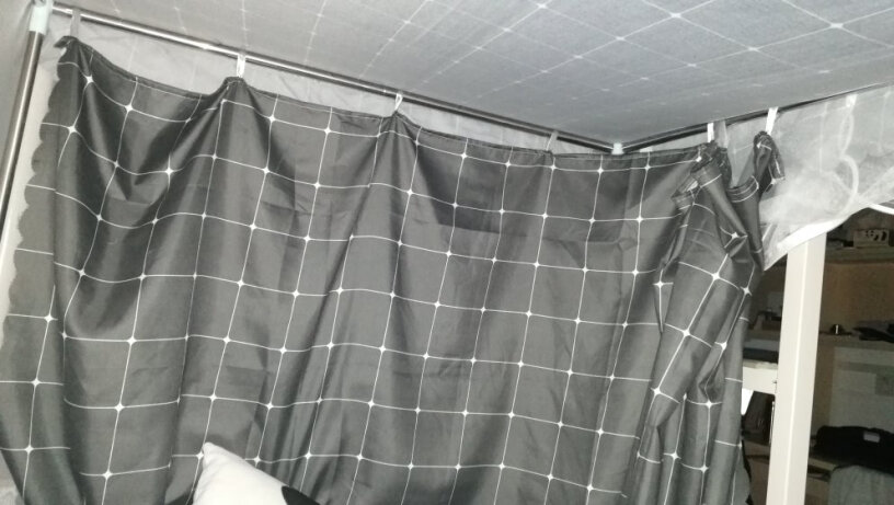 皮尔卡丹宿舍床帘学生蚊帐0.9米先铺床单还是先装这个？