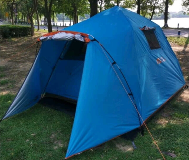 牧高笛家庭用大空间全自动野露营3-4人速开搭建双层帐篷两个大人两个小孩会不会很挤？