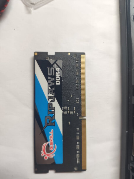 芝奇8GB DDR4 3200笔记本内存条这款内存条和三星内存条能兼容吗？