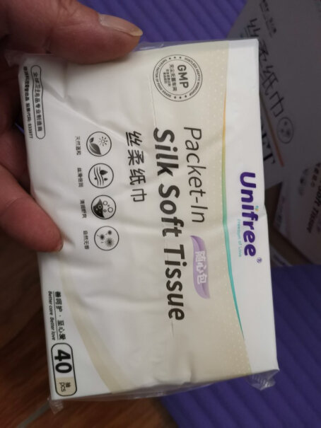 unifree婴儿纸巾乳霜纸抽纸三层120抽*5包成人能戴吗？会不会紧？