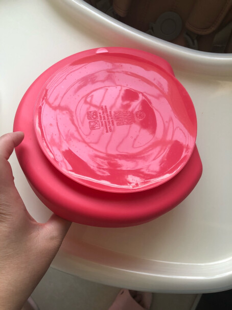 bumkins宝宝餐盘婴儿童分格吸盘硅胶餐盘粉色为啥我烫了好多回还是觉得有胶皮味道啊？不敢给孩子用？