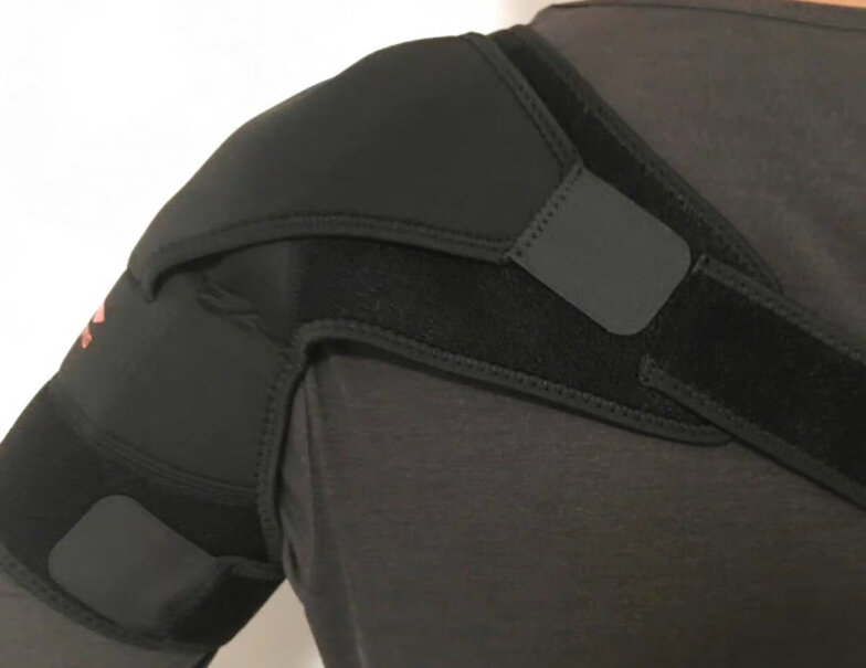 运动护肩李宁可调节运动护肩功能评测结果,最真实的图文评测分享！