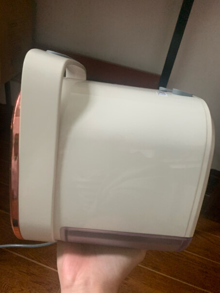 摩飞电器取暖器迷你暖风机家用办公桌浴室亲肤便携冷暖二合一MR冬天暖和吗？可以放浴室用吗？